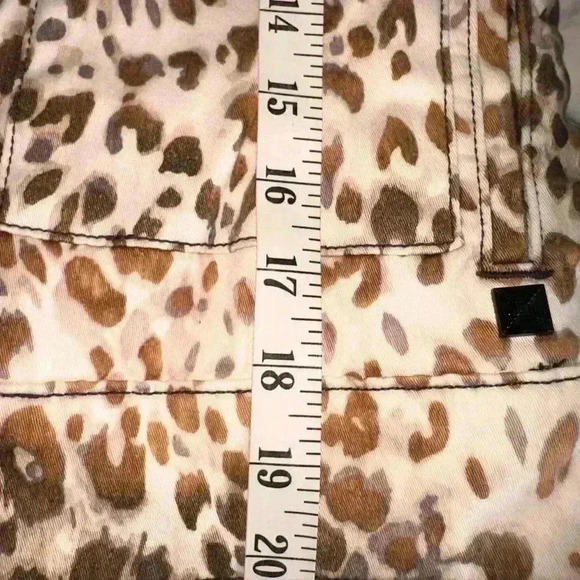 Lularoe Small cheetah custom bleach dyed Kenny jacket. NWOT.Custom western print - Picture 12 of 15